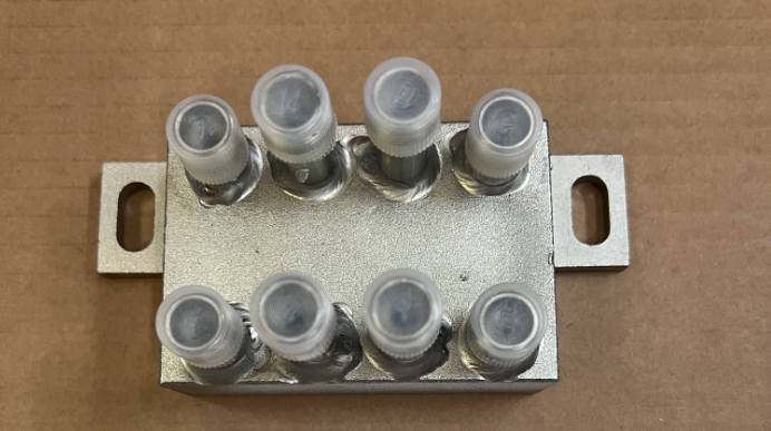 Eight-way connector [3623-861100-30]
