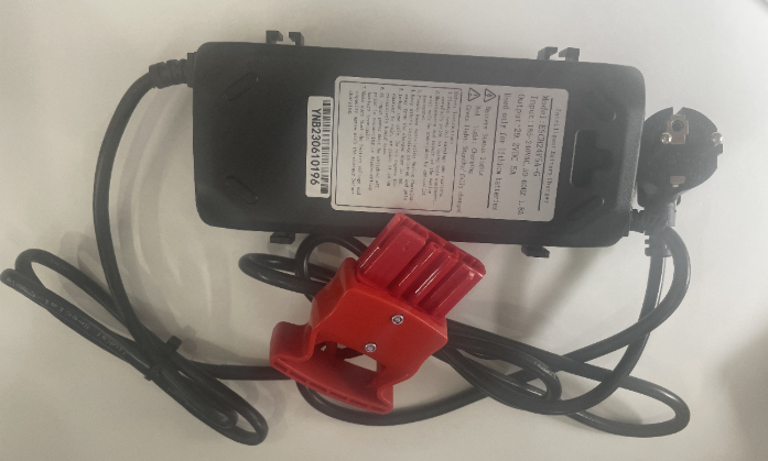 24V-5A-Lion Charger-External（YN）-European [1120-670001-35-08]