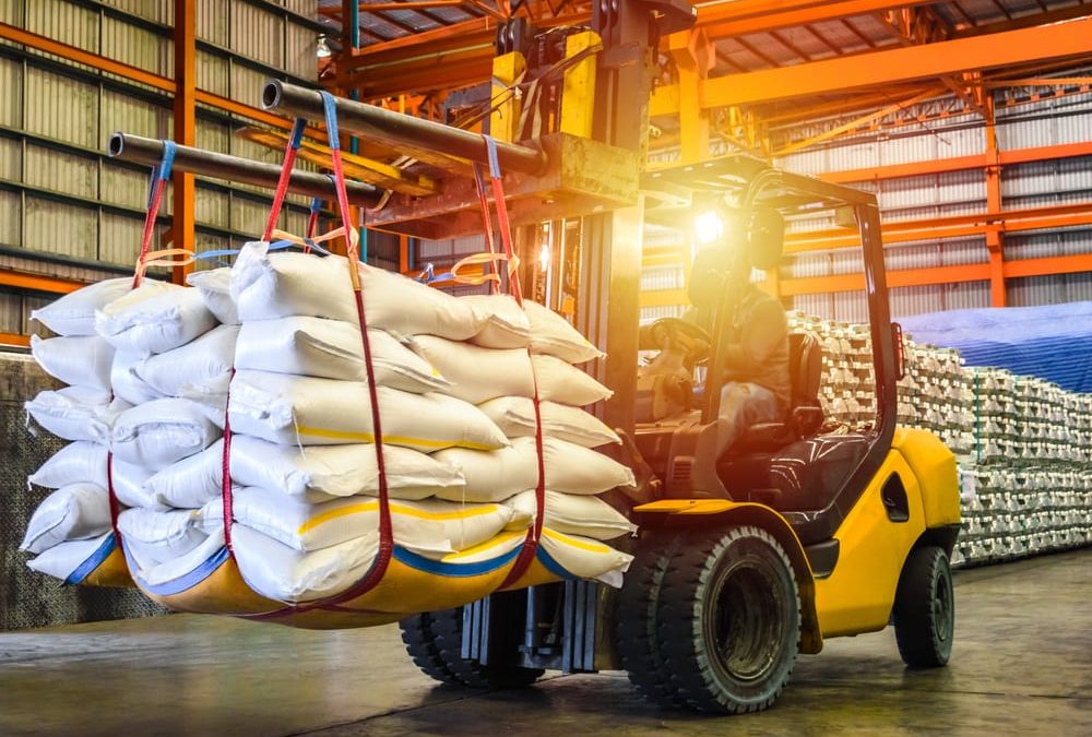 Why choosing an electric forklift can help save the planet