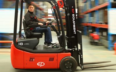 How to get the most from your warehouse space using pallet trucks and stackers